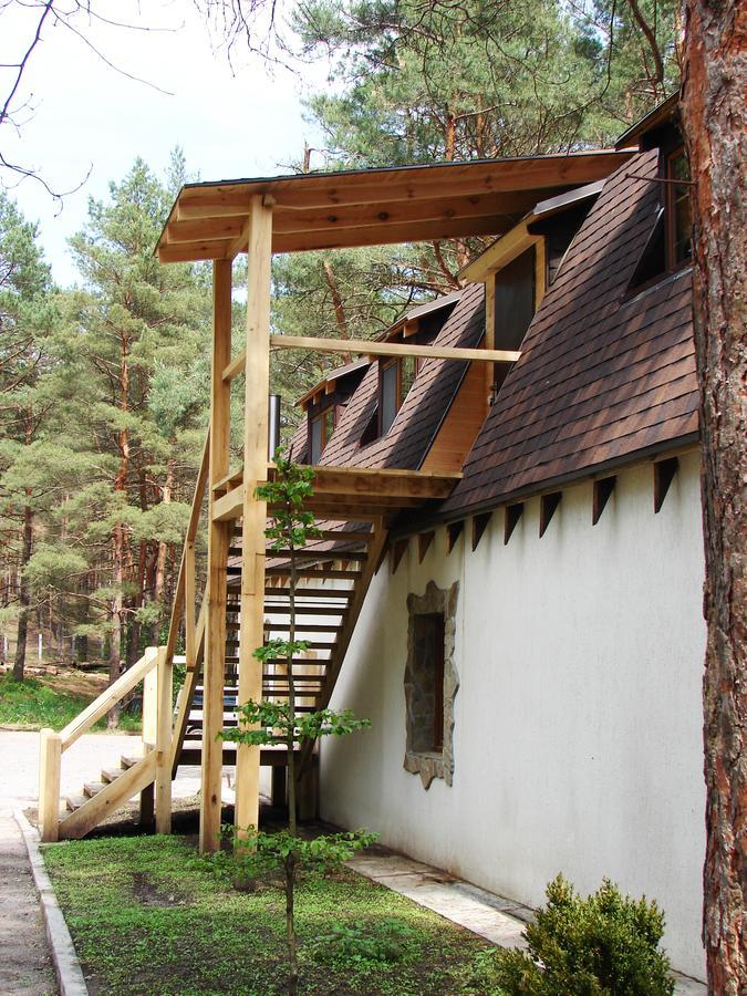 Hotel Pershyi Kordon Tourist Complex Medvedevka Exterior foto
