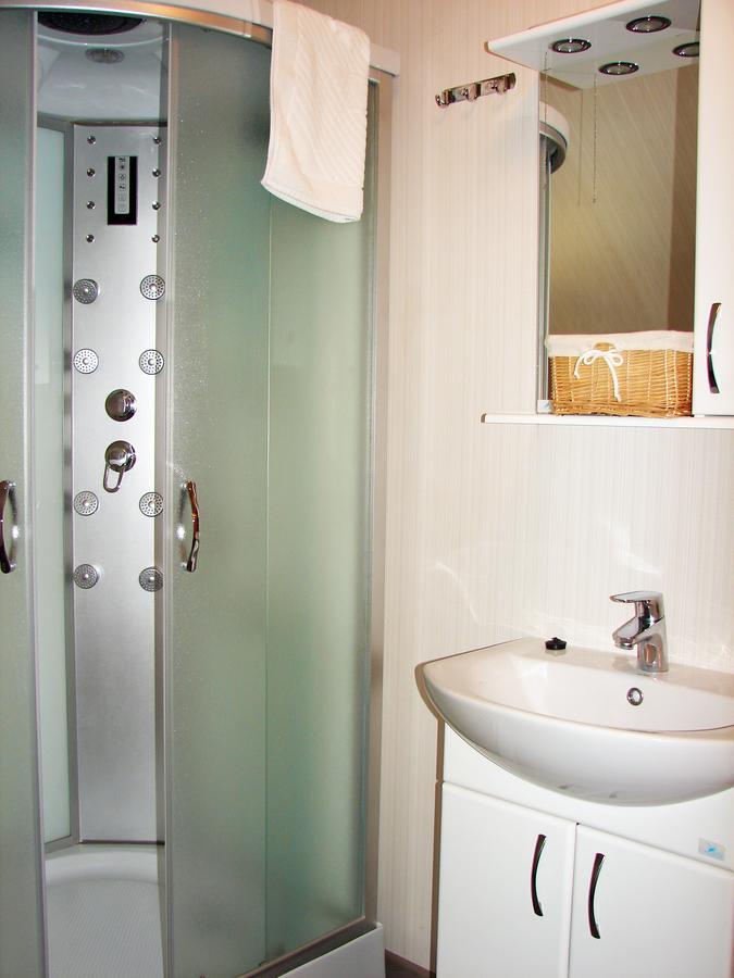 Hotel Pershyi Kordon Tourist Complex Medvedevka Zimmer foto